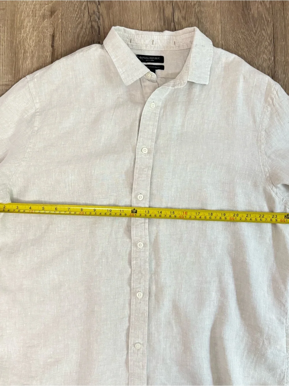 Banana Republic Men’s XL Linen Shirt Beige Long Sleeve Button Front Untucked Fit